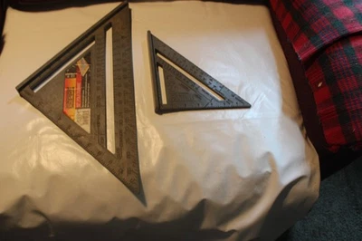 DOS POLISCUADRADOS MARCADOS EE. UU. Foto 1 de 4