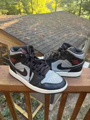 Talla 8.5 - Jordan 1 Mid Shadow 554724 096 Foto 1 de 4