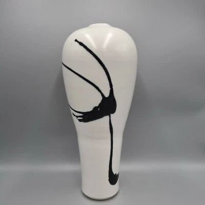 Christine-Ann Richards - Studio Pottery Porcelain Vase Black Abstract Splash - Image 1 of 4