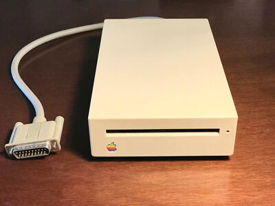 External Drive 800K Apple Macintosh M0131 per Plus, SE, Classic, 512K, etc. - Imagen 1 de 4