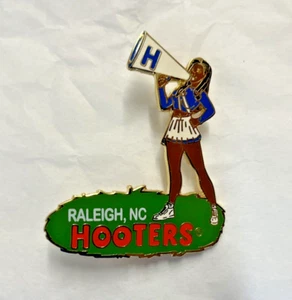 RALEIGH, NC - HOOTERS CHEERLEADER GIRL WITH MEGAPHONE BLUE/WHITE LAPEL PIN - Picture 1 of 2