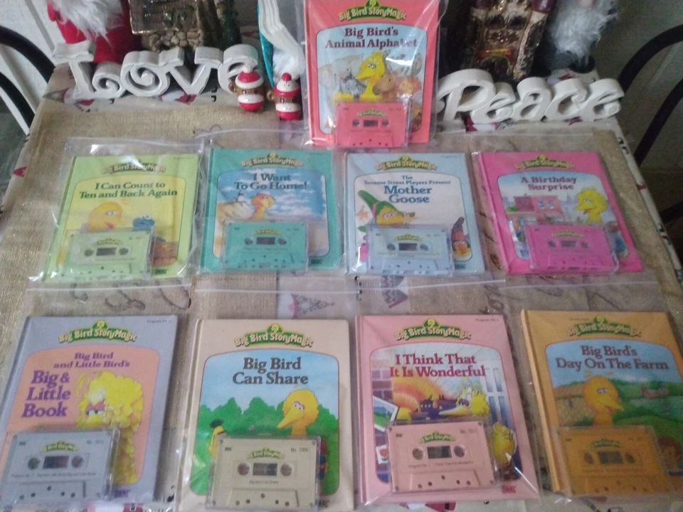 Fitas de animação Ideal Big Bird Sesame Street com livros correspondentes - Imagem 1 de 1