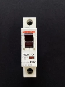 Contactum 7132B 32 AMP B TYP MCB - Bild 1 von 6