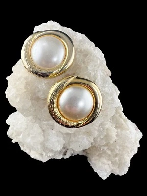 复古 20 世纪 70 年代 Bluette 法国人造珍珠凸圆形金色金属鞋夹套装 — 第 1/4 张图片