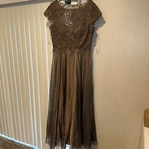 La Femme Dark Mauve Floral Embroidery Chiffon Column Gown. Size 14. NWOT. 13 - Picture 1 of 12