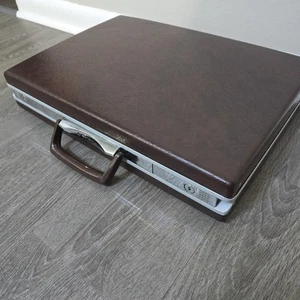 Vintage Samsonite Briefcase Brown Hard Shell No Key EUC!! Clean! 18x13x3.5” - Picture 1 of 24