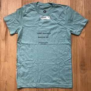 Neu mit Etikett Christian T-Shirt für Herren Größe Small Farbe Dusty Blue Theodore Beza Zitat - Bild 1 von 5