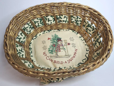 CHRISTMAS  Wicker Basket. Padded Bottom, We Can Build A Snowman, Winter Decor Cover