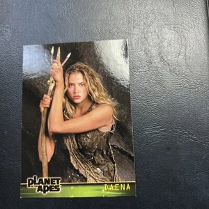 B18s Planet Of The Apes Movie 2001 Topps #8 Estella Warren Daena - Picture 1 of 2