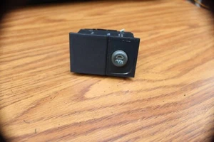 1999 2002 SUBURBAN TAHOE SILVERADO FOG DRIVING LIGHT LAMP SWITCH 15714113 - Bild 1 von 3