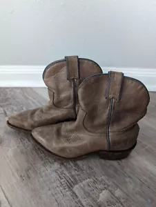 Frye - Western Pointed Toe Ankle boot Sz 6 - Picture 1 of 11