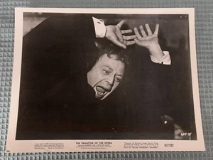 Debbie Reynolds Personally Owned “The Phantom Of The Opera” Promotional Photo - Picture 1 of 5