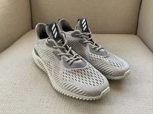 Adidas Alphabounce sportliche Laufschuhe US Damen 8,5 - Bild 1 von 12