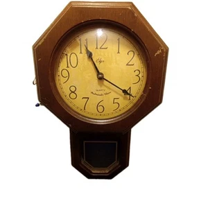Elgin Quartz Westminster Pendulum Chime Wall Clock Made in Japan Octagon - Picture 1 of 3