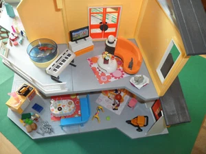 Playmobil Modernes Wohnhaus aus Set 9266 mit Einrichtung - Bild 1 von 15