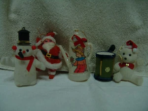 VINTAGE CHRISTMAS ORNAMENTS 5 DIFFERENT SIZES & SHAPES - Picture 1 of 2