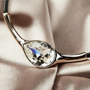 18K Rose Gold GF Made With Swarovski Crystal Water Drop Leather Chain Necklace - Picture 1 of 5