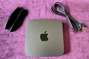 (2018) Apple Mac Mini - 3.2GHz Intel Core i7 (32GB RAM, 512GB SSD ) - Space Gray - Afbeelding 1 van 6