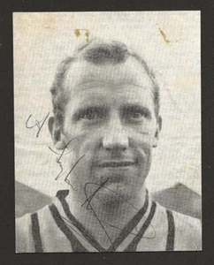 ARTHUR LONGBOTTOM PORT VALE FC 1961-63 EX QPR ORIGINAL AUTOGRAPHED SMALL PICTURE - Picture 1 of 3