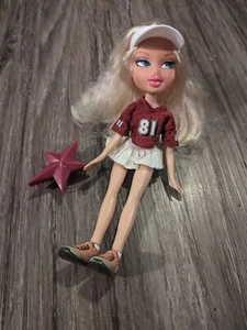 Vintage Bratz Doll Class 2001 MGA Chloe Blonde Hair Jersey Clothes 9" - Picture 1 of 16