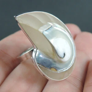 925 Sterling Silver Beige Resin Nautilus Shell Ring, Size O-UK, 7.5-USA - Picture 1 of 10