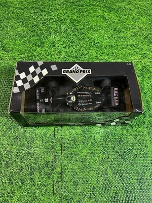 1/18 MINICHAMPS SAUBER MERCEDES C13 CANADA 200th GP 1994 ANDREA DE CESARIS - Image 1 of 4