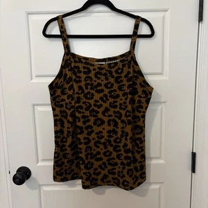 Lularoe Essential Cami Retail $32 - XL - Item#397 - Picture 1 of 5