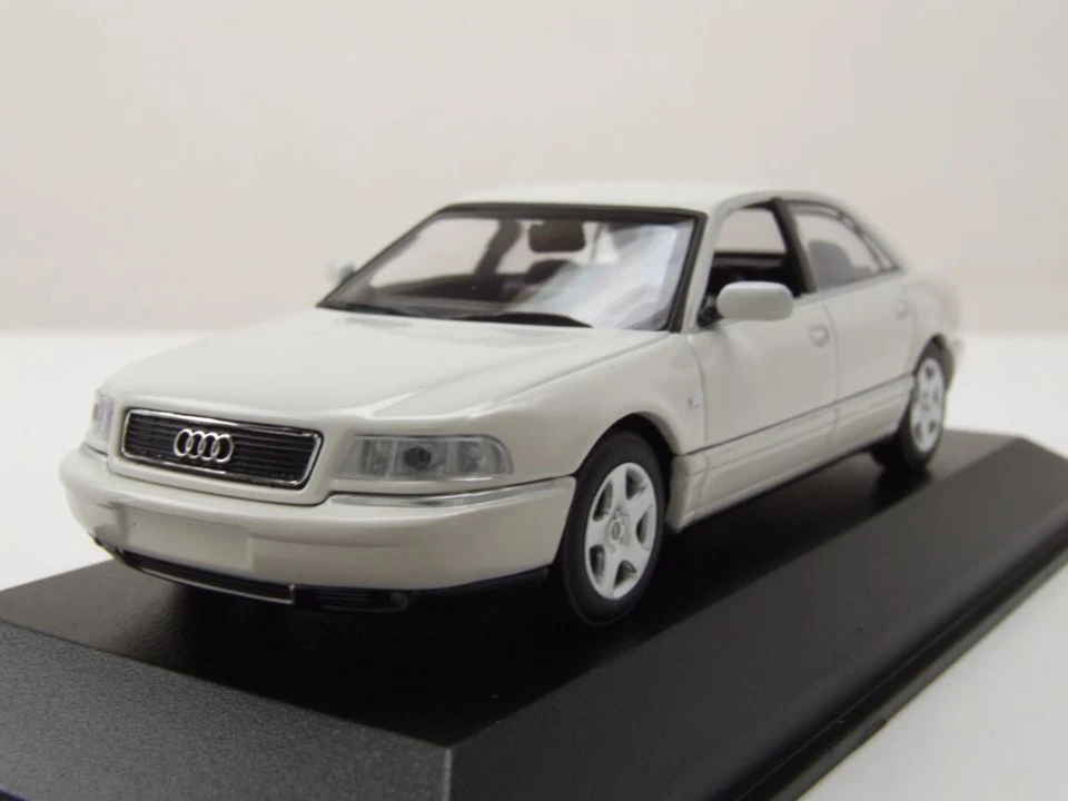 Minichamps 1 43 AUDI A8 WHITE 1999 - 940018801