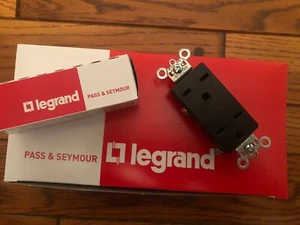 (1) Pass & Seymour LEGRAND 26652-BK Duplex Receptacle 15A 250V Black - Picture 1 of 6