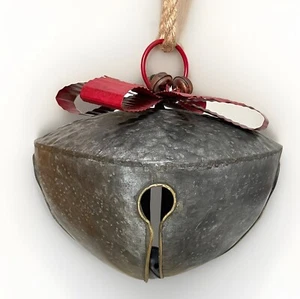 Extra Grande Galvanizado Colgante Navidad Jingle Bell Metálico Rojo Cinta Arco 10" - Imagen 1 de 11