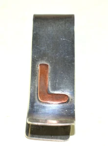 ANTIQUE ARTS AND CRAFTS STERLING SILVER NAPKIN CLIP WITH COPPER L INITIAL - Picture 1 of 4