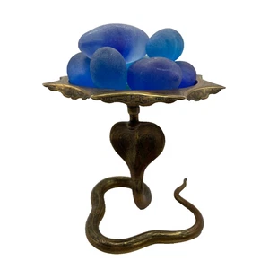 "Bandeja candelabro/plato baratija de latón Indian Cobra vintage raro 7,5"" de alto" - Imagen 1 de 14