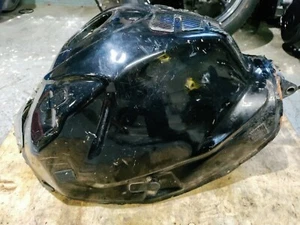 2007-2008 SUZUKI GSXR 1000 OEM GAS TANK FUEL CELL DAMAGED WITH RUST!! - Picture 1 of 11
