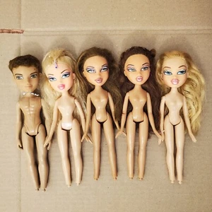 Vintage Bratz Dolls, Nude (4) 2001 and (1) 2002 MGA. Estate Find Lot Of 5 - Picture 1 of 18