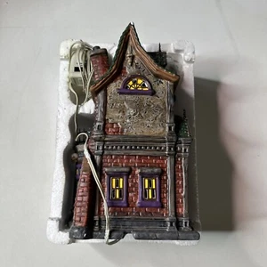 Limited Edition Dept 56 BE WITCHING COSTUME SHOP Halloween Village 56.54604 RARE - Picture 1 of 22