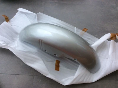 铃木 GS700E GS700ES GS750E GS750ES GSX750 EF ES FRONT FENDER NOS 53111-31300 — 第 1/4 张图片