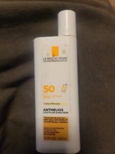 La Roche-Posay Anthelios  Tinted Mineral Light Face Sunscreen SPF 50 1.7oz 10/23