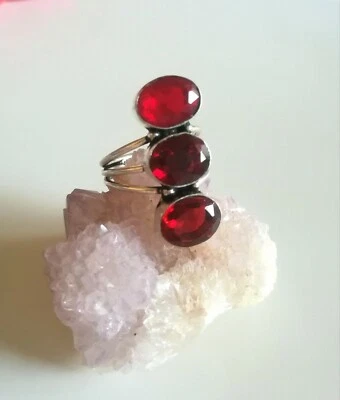 ANELLO DONNA CON GRANATO NATURALE FATTO A MANO IN ARGENTO 925 TRILOGY DESIGN - Immagine 1 di 4