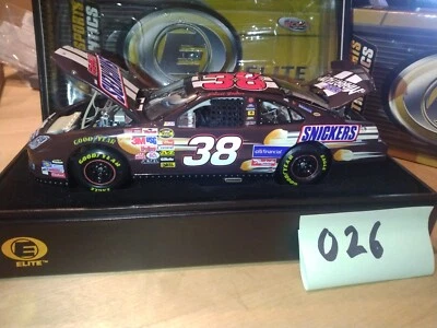  1:24 Elliott Sadler #38 Snickers 2006 Fusion Elite 1 de 250. (026) Foto 1 de 4