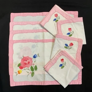 Juego de 8 manteles individuales y servilletas vintage a juego apliques florales rosas núcleo de cabaña - Imagen 1 de 7