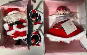 Madame Alexander Weihnachtsmann 93-6 & Frau Claus 93-7 mit Ständer - Bild 1 von 12