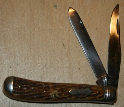 Vintage SCHRADE WALDEN 293 Peach Seed Bone 2 Blade Trapper Knife VERY NICE! - Image 1 of 4
