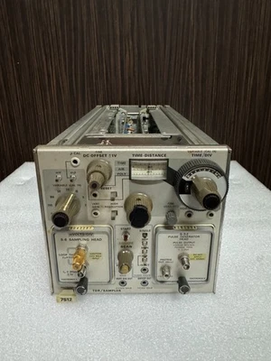 Tektronix 7S12 TDR / Sampler mit S-6 Abtastkopf & S-52 Impulsgeberkopf - Bild 1 von 4