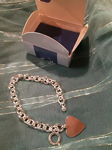 AVON silvertone heart charm chain link bracelet new in box - Picture 1 of 2