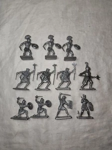 Vintage Crescent Roman Gladiators Centurians Plastic Figure Lot of 11 - Picture 1 of 12