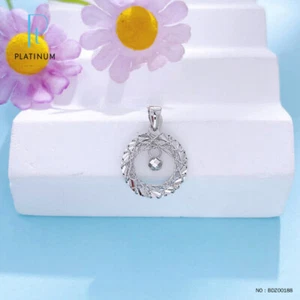 Pure Platinum 950 Pendant Women's Hollow Circle Pendant /1.9-2.1g /15.7*13.7mm - Picture 1 of 4