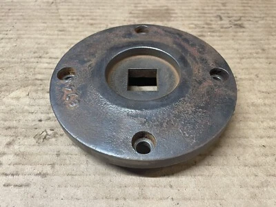 92040 - Cutting Disc Hub for DM70 DM80 DM90 Bush Hog  Disc Mowers - Image 1 of 4