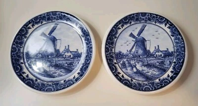 2-Delft's Blauw Holland Windmill Plates 330 Vintage 3-3/8" Souvenir Plates - Image 1 of 4