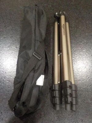 Amazon Basics 50-inch Lightweight Aluminum Camera Mount Tripod READ - Image 1 of 2