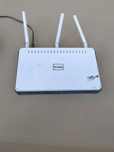 D-Link  DIR-655 B1 300 Mbps 4-Port Gigabit Wireless N Router w/ Power Cord - Picture 1 of 2